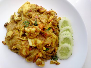 Fried noodle ile yeşil köri ve karides padthai tarzı, Tayland Gıda.