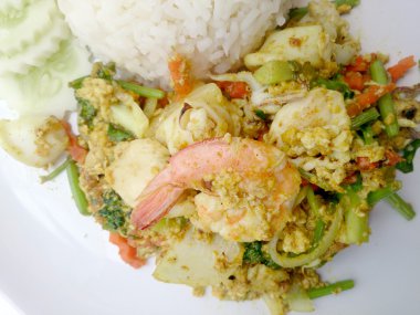 Tay Curry tarifi - ateş curry karides ve kalamar, karışık sebzeli karışık deniz ürünleri yengeç. Phat phong Tay, Tay gıda kari.