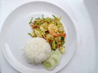 Tay Curry tarifi - ateş curry karides ve kalamar, karışık sebzeli karışık deniz ürünleri yengeç. Phat phong Tay, Tay gıda kari.