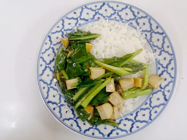 中国花椰菜炒豆腐 & 泰国茉莉花饭, 素食, 健康食品 — 图库照片