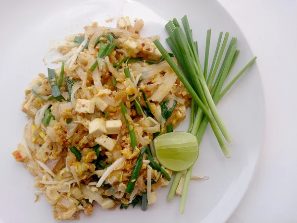 Almohadilla Tailandesa Fideos Arroz Fritos Con Tofu Plato Principal Nacional — Foto de Stock