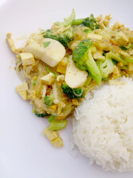 素食与面条混合蔬菜与绿色克和泰国茉莉花饭 健康食品 泰国菜 — 图库照片