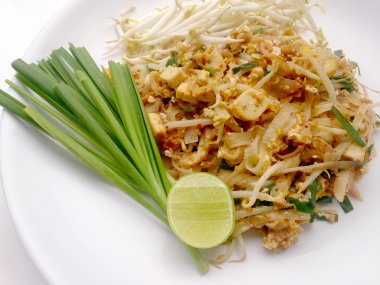 Tay gıda Pad thai, Stir fry tofu padthai tarzı ile erişte. Tayland'ın ulusal ana yemek biri. Tayland popüler gıda. Tay kızartılmış erişte. Vejetaryen yiyecekler, sağlıklı gıda