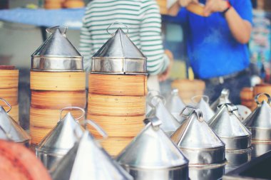Çin Lokantası 'nda Çin Lokantası' nda bir grup Dim Sum buharlanıyor..