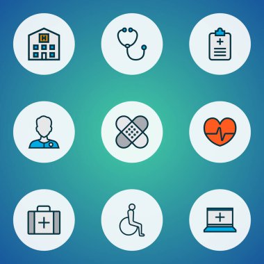 Antibiyotik simgeleri, ecza dolabı, bant, doktor ve diğer alçı elementlerle renklendirilmiş. İzole edilmiş resimli antibiyotik simgeleri.