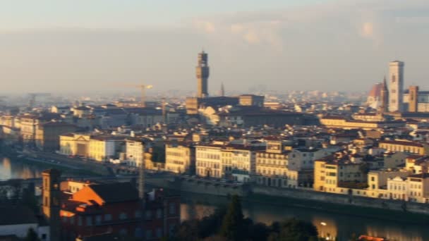 Italie Florence paysage urbain pan droite — Video