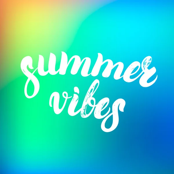 Vibras de verano letras escritas a mano sobre un fondo colorido . — Vector de stock