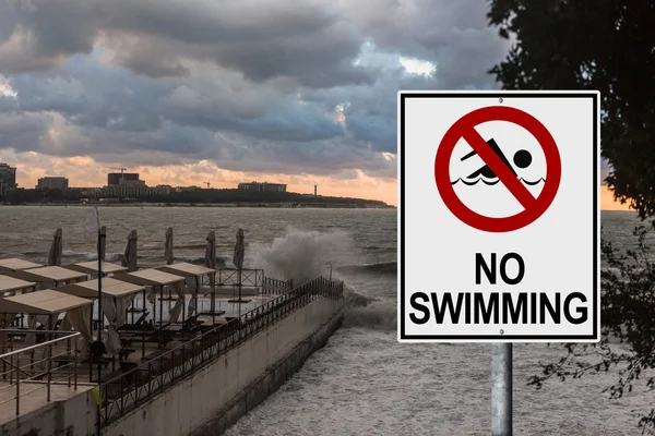 Ειδοποίηση σύνδεση απαγορεύεται το κολύμπι — Φωτογραφία Αρχείου