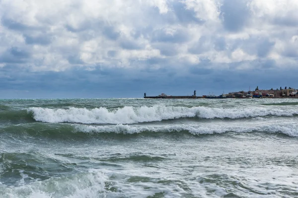 Havets kust innan hon shtorm — Stockfoto