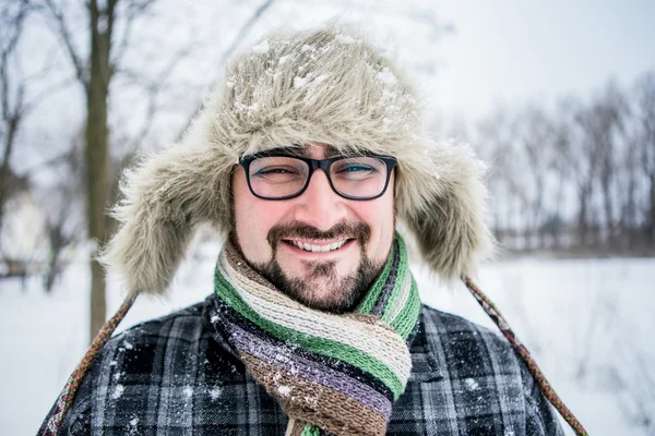 Portret van een lachende man — Stockfoto