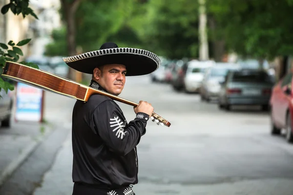 Mexican man in traditional costume — Stock Photo, Image