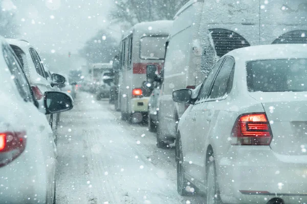 冬の交通渋滞 — ストック写真