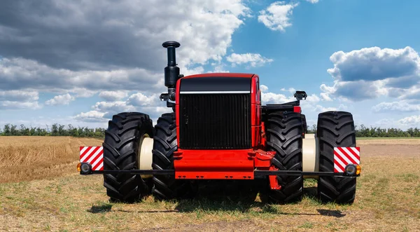 Autonom Obemannad Traktor Med Plog Som Arbetar Fältet Smart Jordbruk — Stockfoto