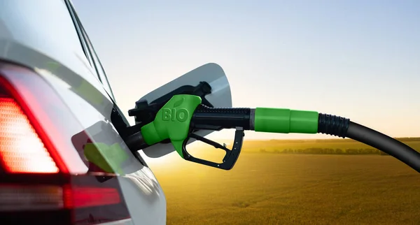 Plnění Auta Biopalivem — Stock fotografie