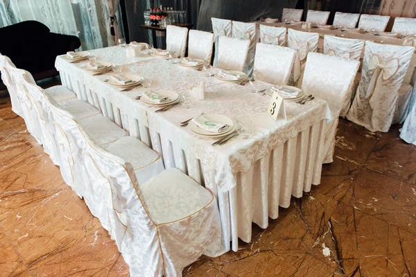 Conjunto de mesa para boda u otro evento abastecido —  Fotos de Stock