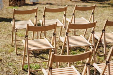 Düğün için sandalye kümesi veya başka bir yiyecek ve içecek olay.