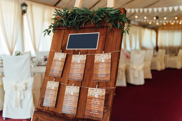 Konuk listesi ile orijinal vintage ahşap tahta