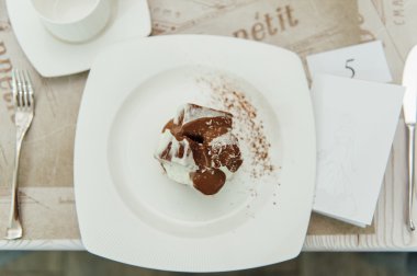 Masada çikolatalı pasta