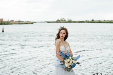 Lüks gelinlik güzel genç gelin