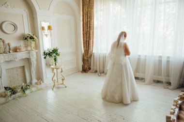 veznedeki kıza silüeti