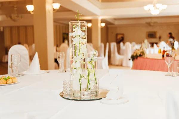Conjunto de mesa para casamento ou outro evento servido — Fotografia de Stock