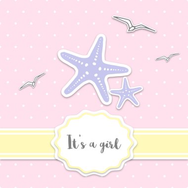 Bebek duş kartı starfishes, martı ve lekeli arka plan ile. Bir kız - alıntı yazı olduğunu. Doğum günü partisi.