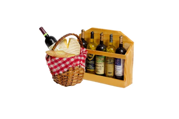 Basket with wine and bread — Stock Photo, Image