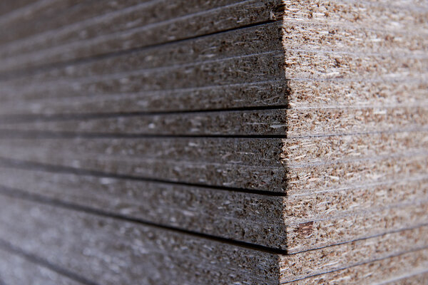 Set in the manufacture of chipboard