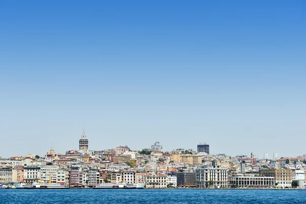 Galata Kulesi ve feribot ile Istanbul'dan göster