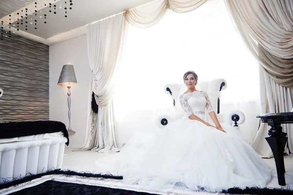 Retrato de novia hermosa. Vestido —  Fotos de Stock