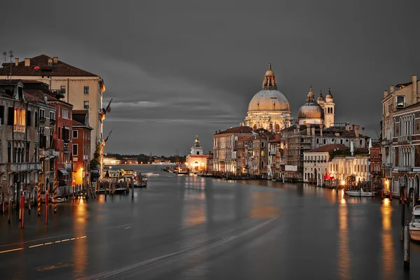 Canal Grande e Basilica Santa Maria della Salute, Venezia — Foto Stock