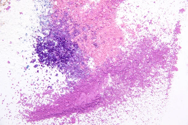 Sombra de ojos Polvo cosmético dispersa espacio de copia. varios conjunto aislado sobre fondo blanco. El concepto de la industria de la moda y la belleza. Resumen, lugar para el texto, la textura mineral maquillaje — Foto de Stock