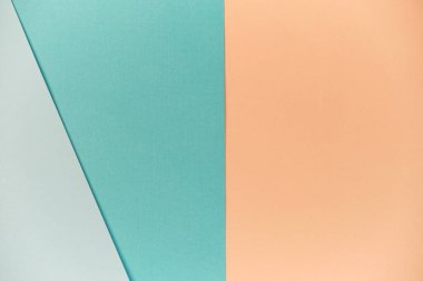 Bej arka planda yırtık ve pürüzsüz kenarları olan farklı kağıt dokular. - Evet. metin için yer.