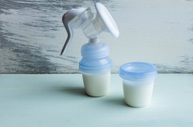 Manuel göğüs pompası