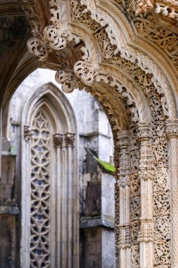 Bitmemiş Şapel, Capelas Im portal parçası