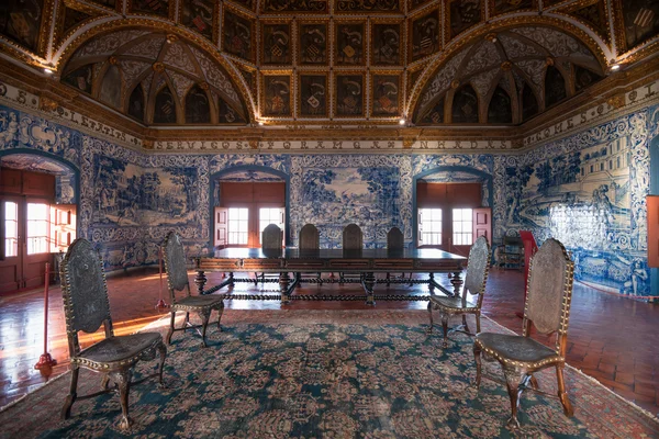 Interiören i Blason ' s Hall, National Palace, Sintra, Po — Stockfoto