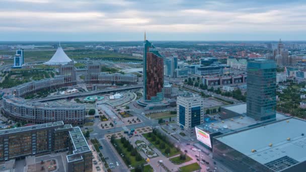 Cidade de Astana com o edifício Khan Shatyr — Vídeo de Stock