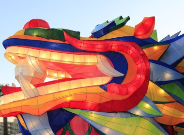 Colorful Dragon performance