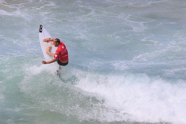 Australische open van surfen, surfer concurreert — Stockfoto