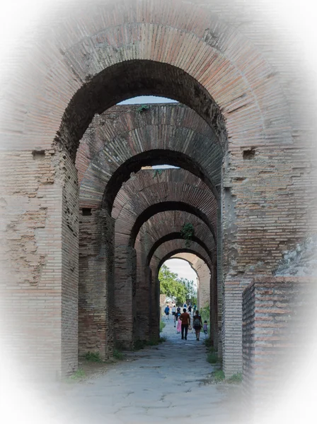 Roma'nın tarihi kemer. Forum.