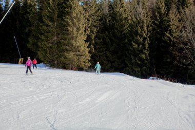 Kayakçılar ve Ukrayna 'daki kayak bölgesi başkanları.