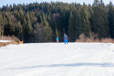Kayakçılar ve Ukrayna 'daki kayak bölgesi başkanları.