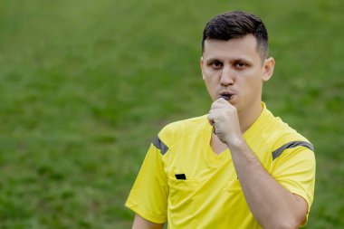 Hakemin portresi. Spor anlayışı, kural ihlali, ofsayt