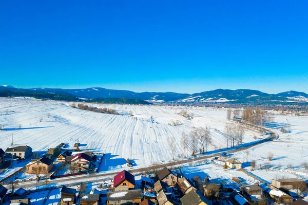 Kış Mevsiminde Özel Evlerin Hava Manzarası — Stok fotoğraf