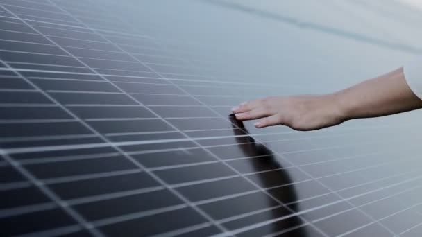 Inspector Engineer Woman Holding Digital Tablet Working Solar Panels Power — Stock videók