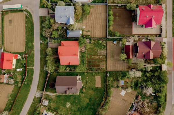 Vista Aérea Superior Uma Casa Com Pátio Pavimentado Com Gramado — Fotografia de Stock