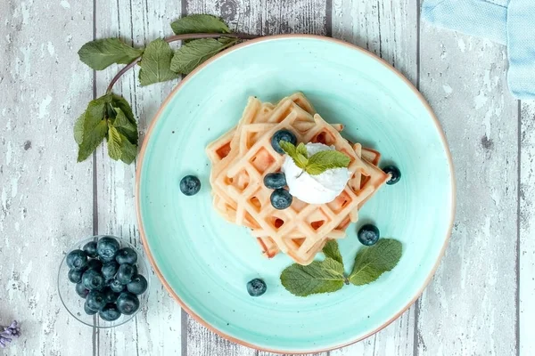 Fresh Baked Homemade Classic Belgian Waffles Topped Icecream Fresh Blueberries — Stock Photo, Image