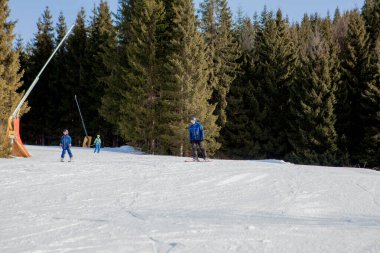 Kayakçılar ve Ukrayna 'daki kayak bölgesi başkanları.