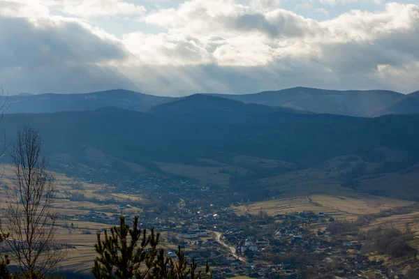 Berg Grön Dal Landskap Berg Dal Stad Panorama — Stockfoto