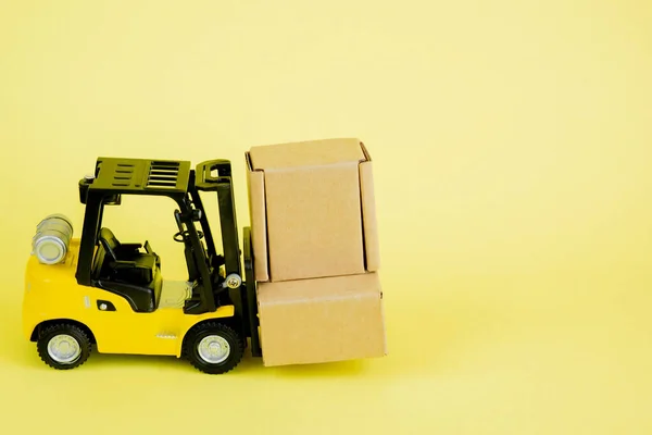 Міні Навантажувач Вантажівка Завантажує Картонні Коробки Логістика Управління Транспортом Ідеї — стокове фото